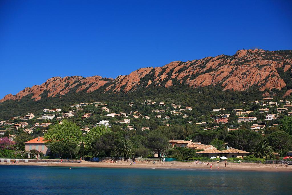 Agathos *